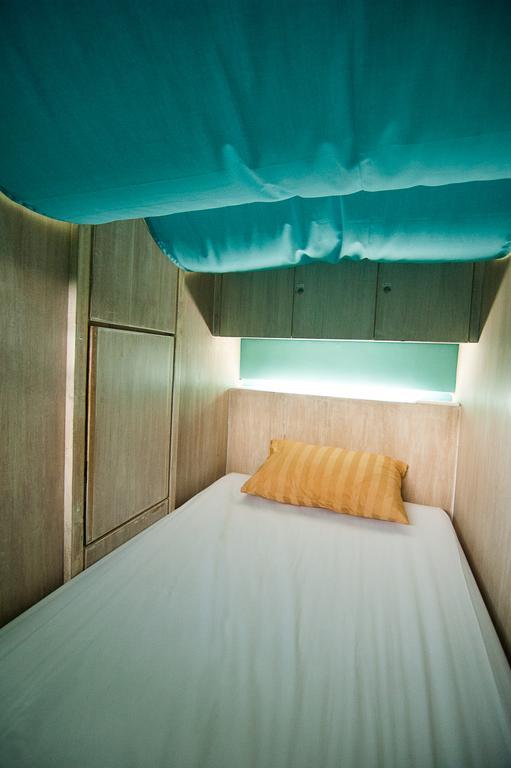 Nau Here Hostel Kuta Lombok Eksteriør bilde