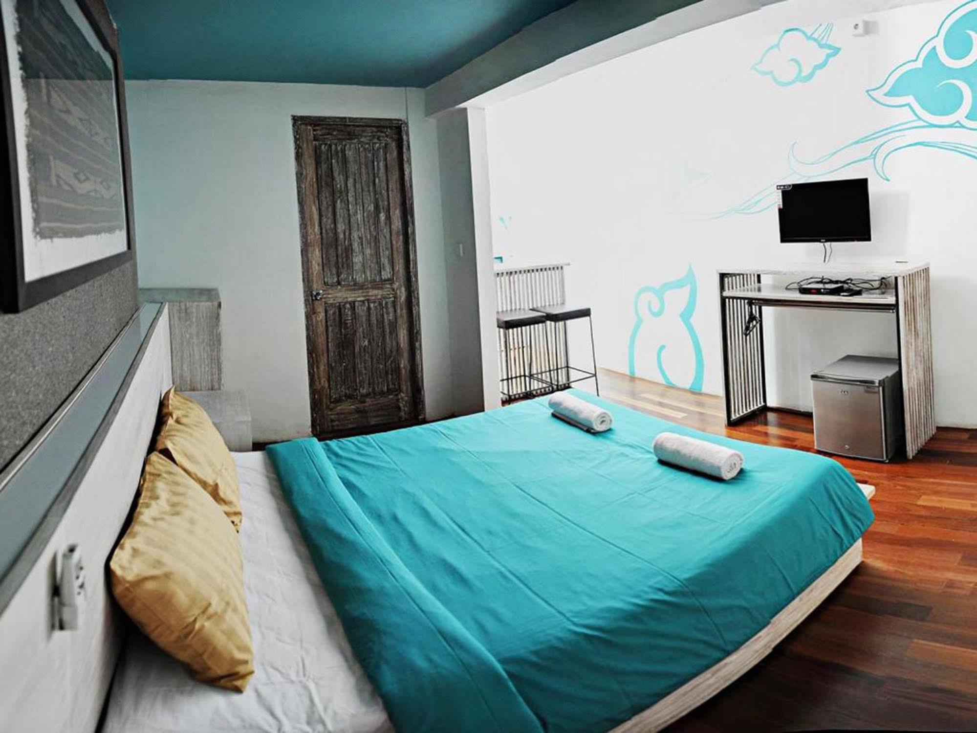 Nau Here Hostel Kuta Lombok Eksteriør bilde